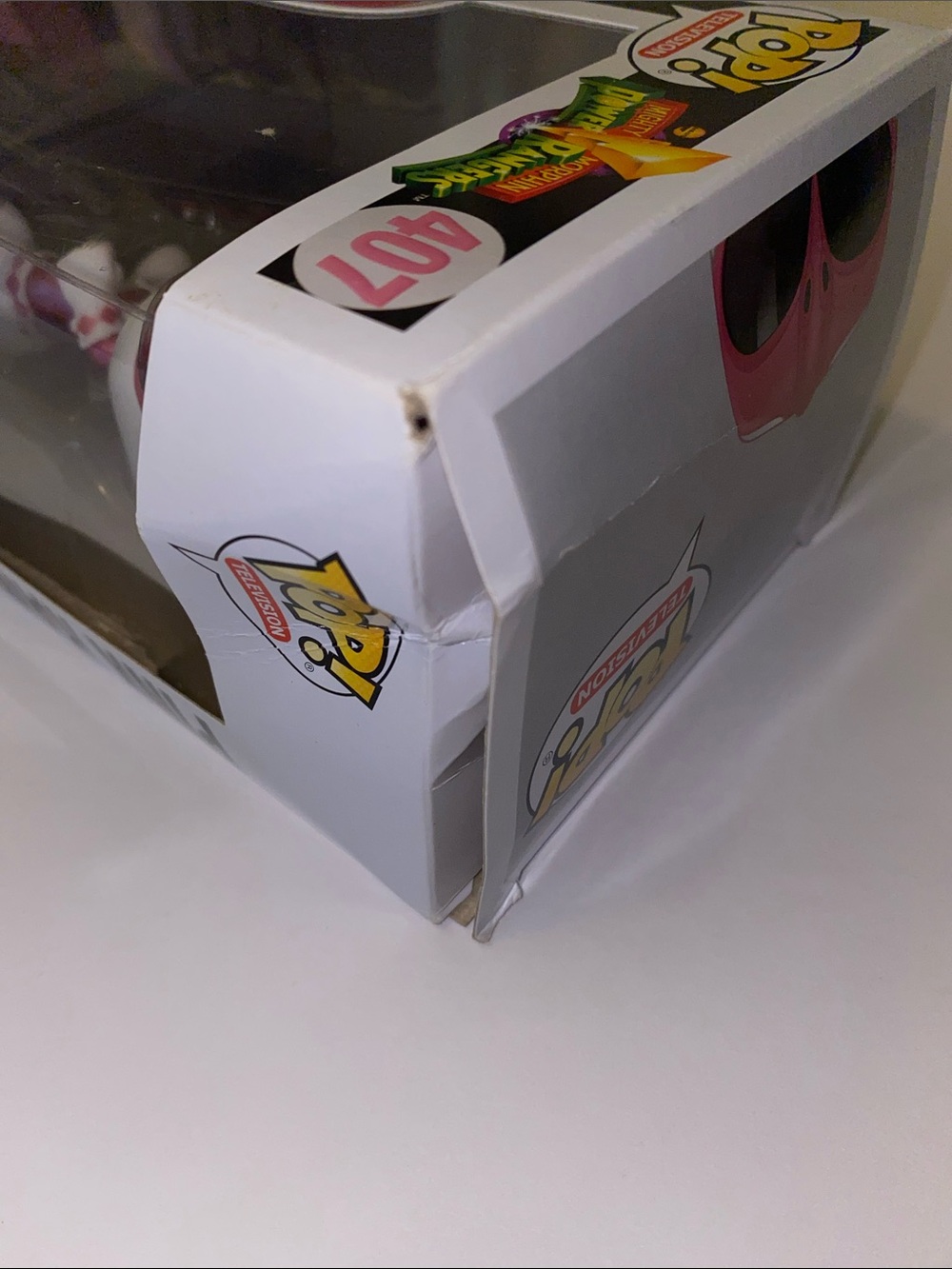 Pink Power Ranger Funko Pop 407 - Picture 2 of 3